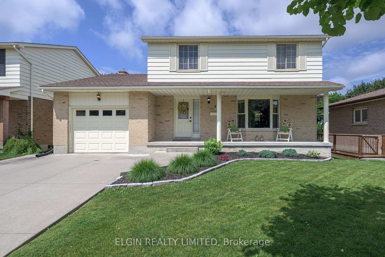 Property Photo: 41 Luton Crescent ON N5R 5J9