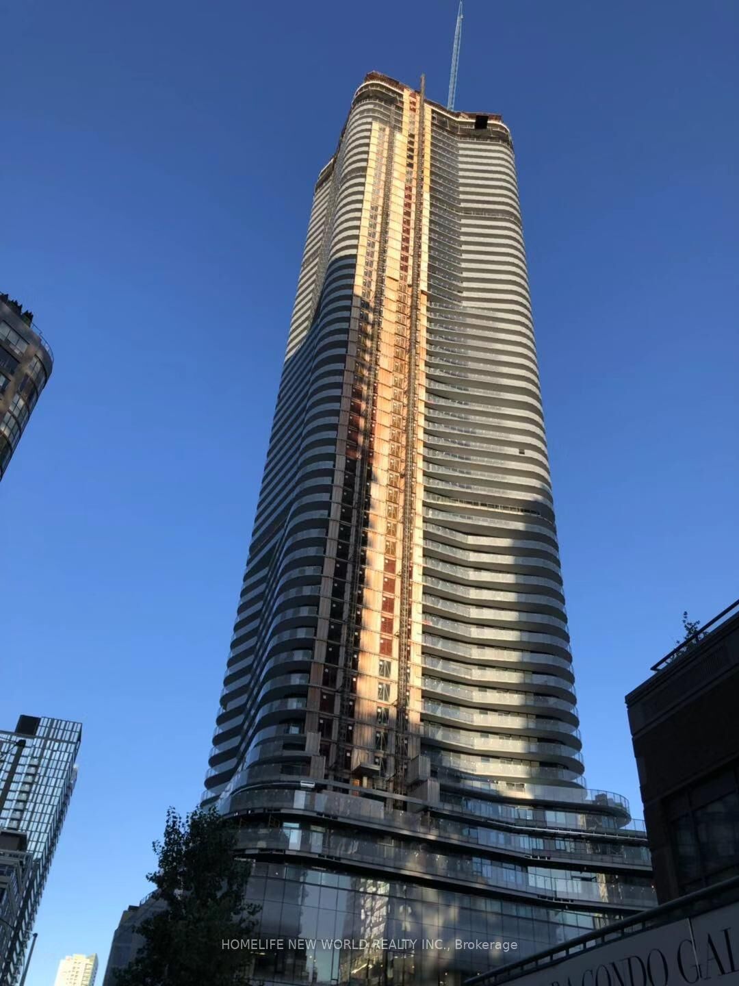 Property Photo:  386 Yonge Street 3313  ON M5B 0A5 