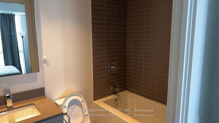 Property Photo: 7 Grenville Street 3107 ON M4Y 1A1