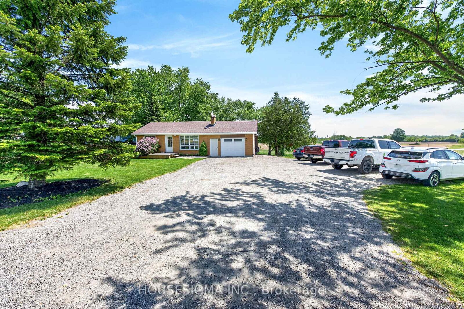 Property Photo: 3402 Dorchester Road ON N0L 1G5