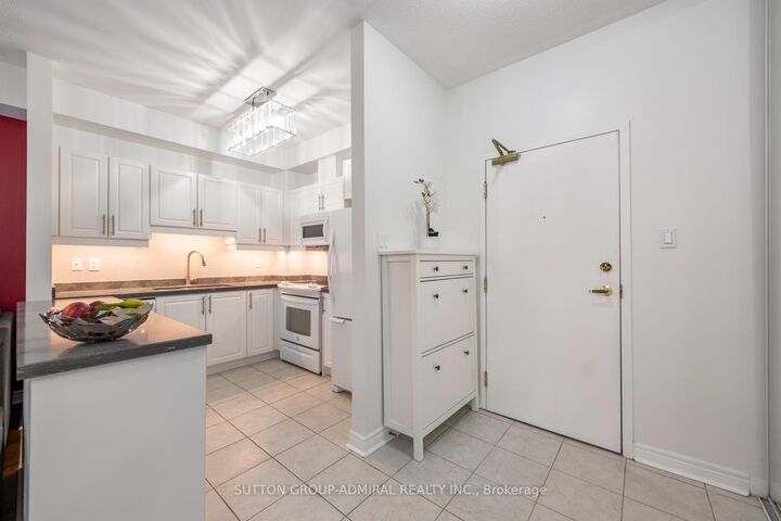 Property Photo:  9944 Keele Street 102  ON L6A 3Z4 