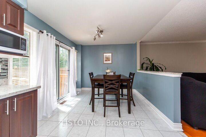 Photo de la propriété:  7115 Rexwood Road 46  ON L4T 4L4 