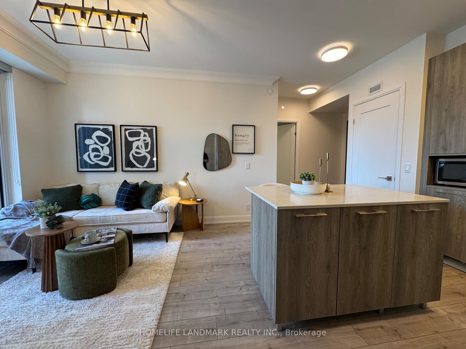 Property Photo: 38 Water Walk Drive 629 ON L3R 6M8