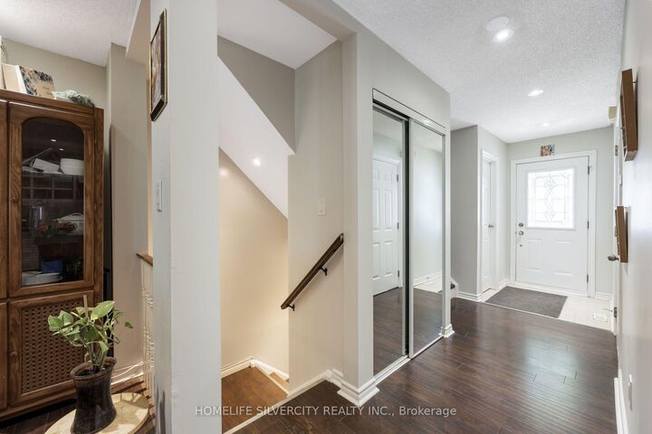 Property Photo: 399 Vodden Street E 64 ON L6V 3V1