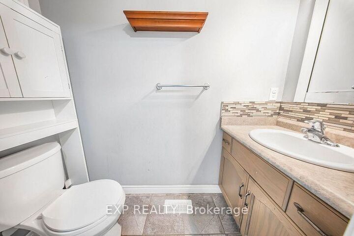 1441 Dunkirk Avenue — photo 1