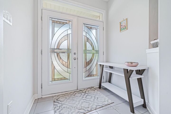 Property Photo:  406 Cedar Hedge Road  ON L9T 8T6 