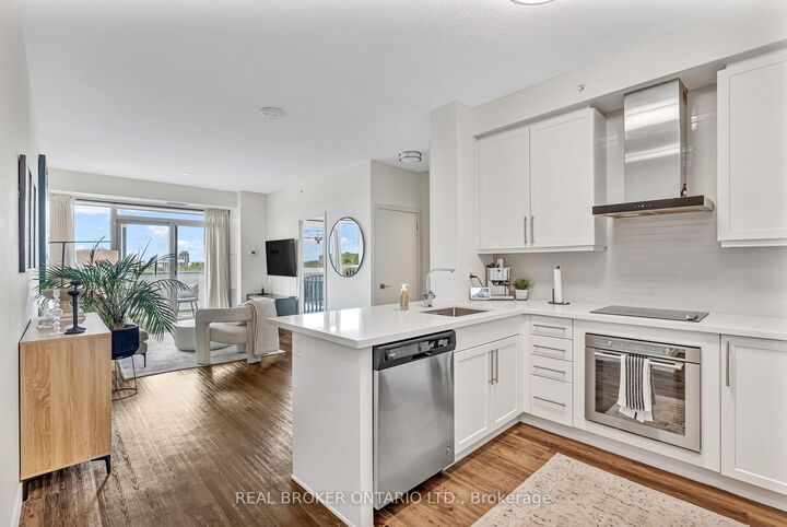 Property Photo: 2093 Fairview Street 607 ON L7R 0E6