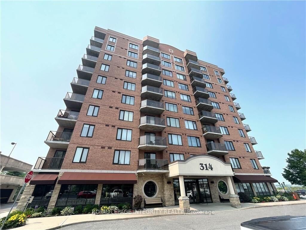 Property Photo:  
