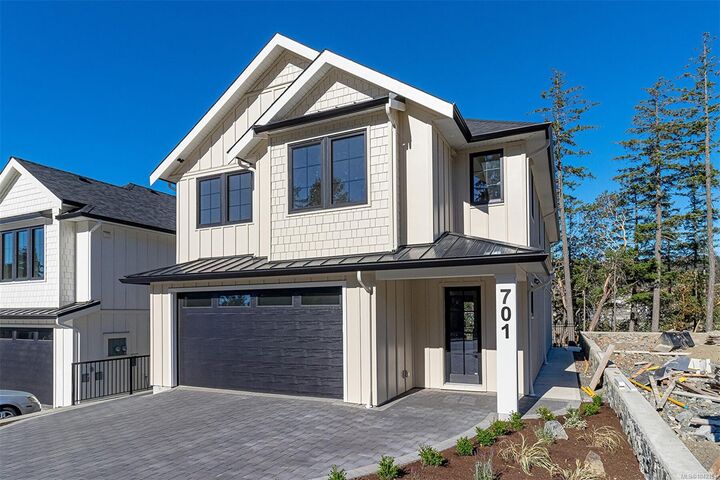 701 Madrona Pl — photo 1