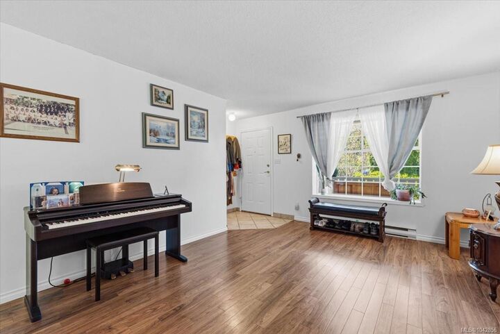 Property Photo: 1530 Pacific Cres BC V9P 1X6