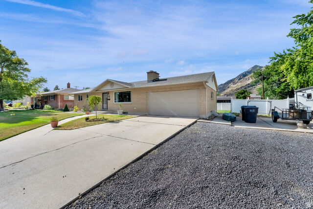 Property Photo:  819 E Lindon Dr  UT 84302 