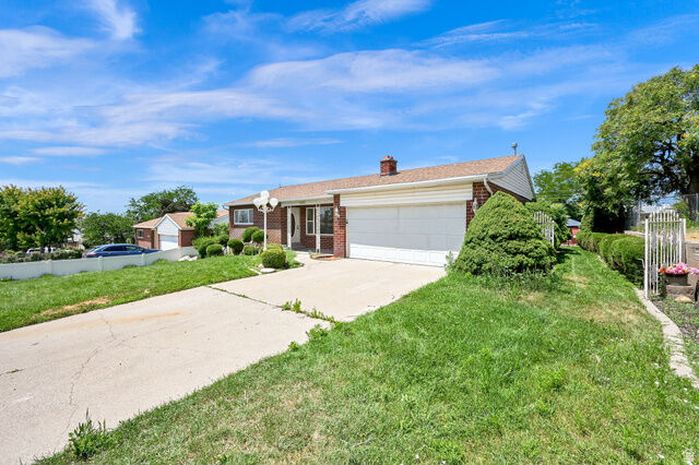 Property Photo:  406 W 3300 S  UT 84010 