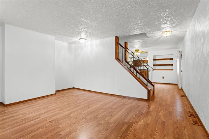 Property Photo: 4914 Cypress St PA 15224