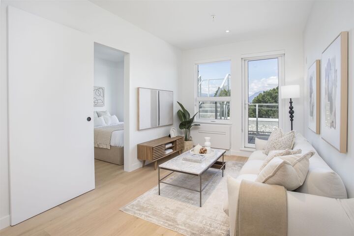 Property Photo: 2471 St. George Street Ph522 BC V5T 1W9