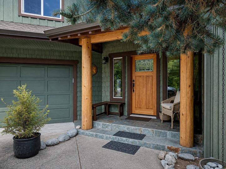 Property Photo: 5475 Hydaway Place BC V7Z 1B4