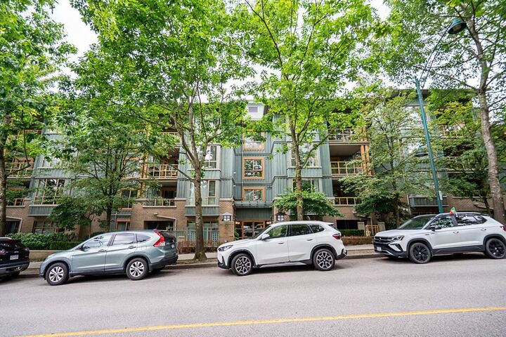 Property Photo: 285 Newport Drive 111 BC V3H 5J6