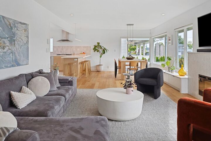 Property Photo: 8647 10th Avenue BC V3N 2S9