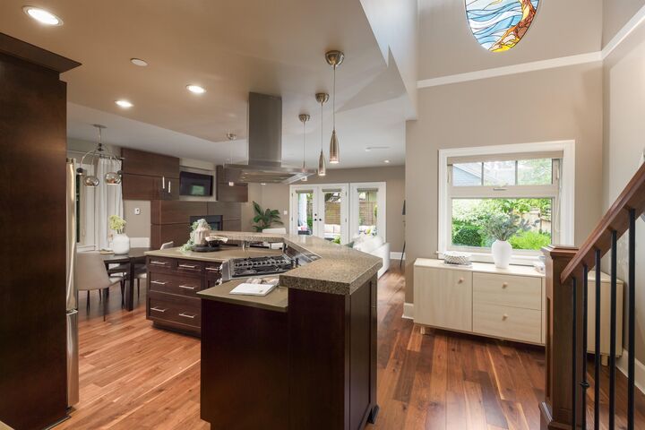 Property Photo: 850 E 10th Avenue BC V5T 2B1