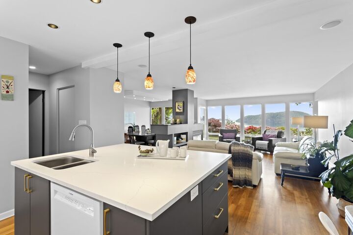 45 Sweetwater Place — photo 1