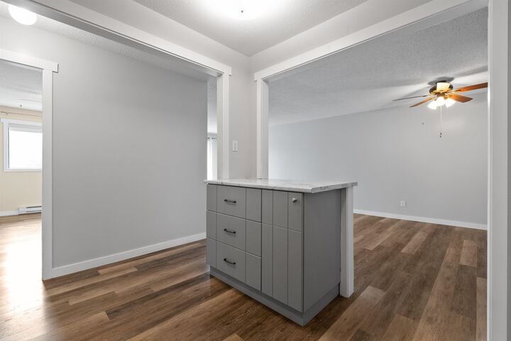 Property Photo: 9417 Nowell Street 204 BC V2P 7M4