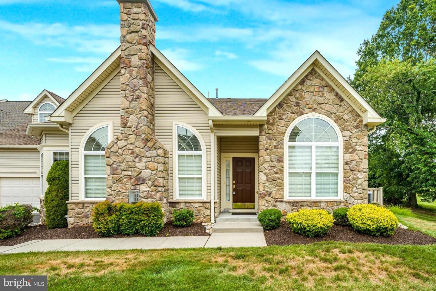 Property Photo:  282 Willow Drive  PA 18940 