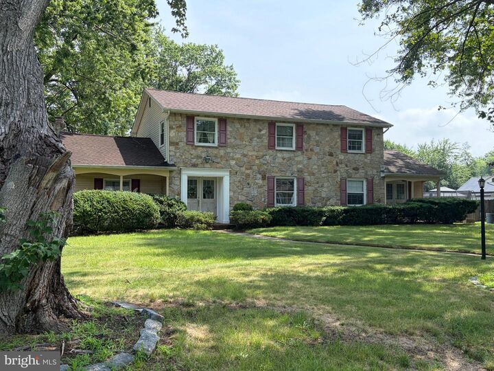 Property Photo: 8 Colonial Drive NJ 08020