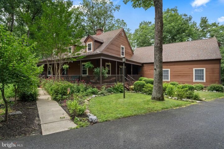 Property Photo: 16 Dunhill NJ 08527