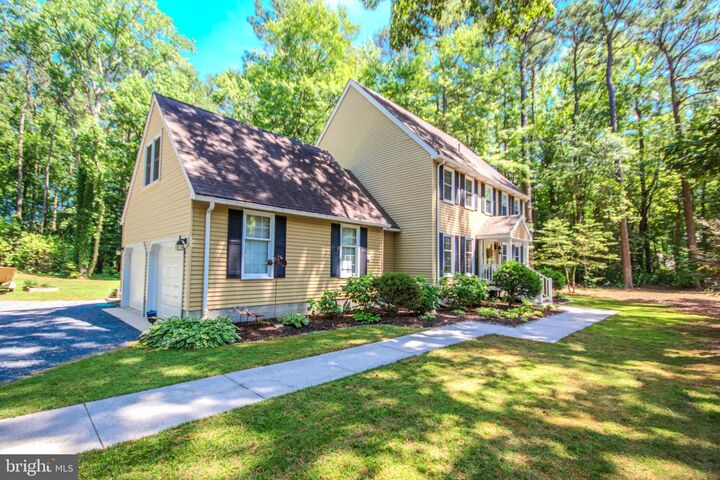 Property Photo: 7301 Topaz Court MD 21830