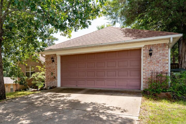 Property Photo: 1665 Highpoint Drive AR 72034
