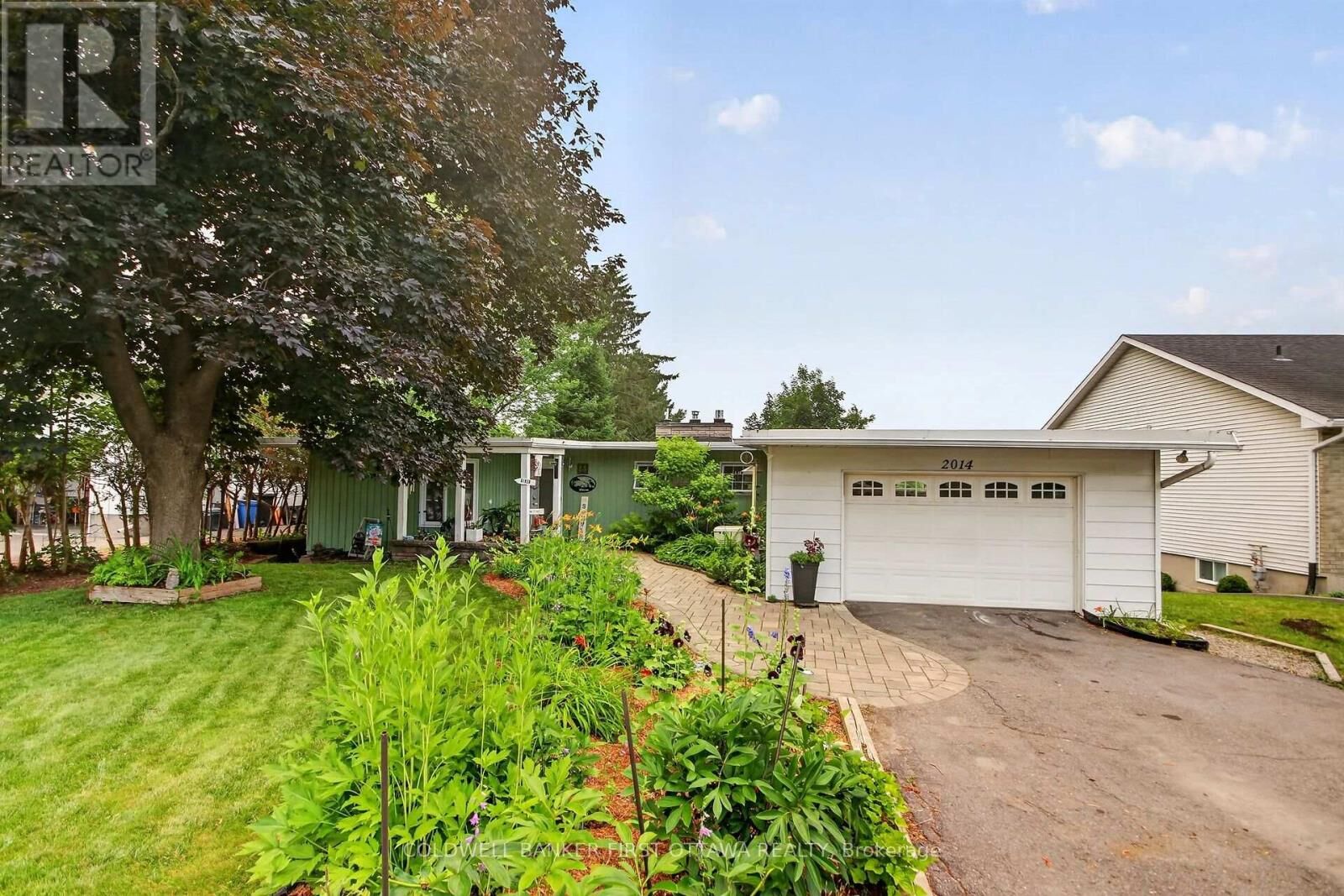 Property Photo:  2014 River Road North  ON K4M 1B4 