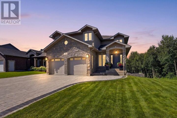 Property Photo:  40 Oberon Street  ON P3E 0A6 