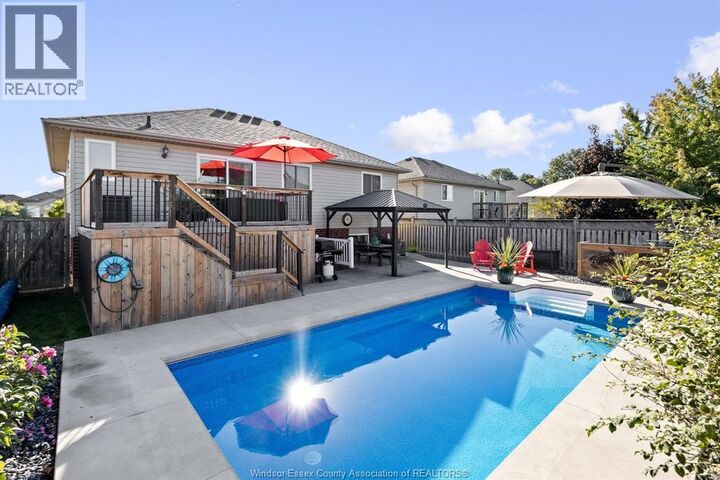 Property Photo:  1040 King Louis Street  ON N0R 1A0 