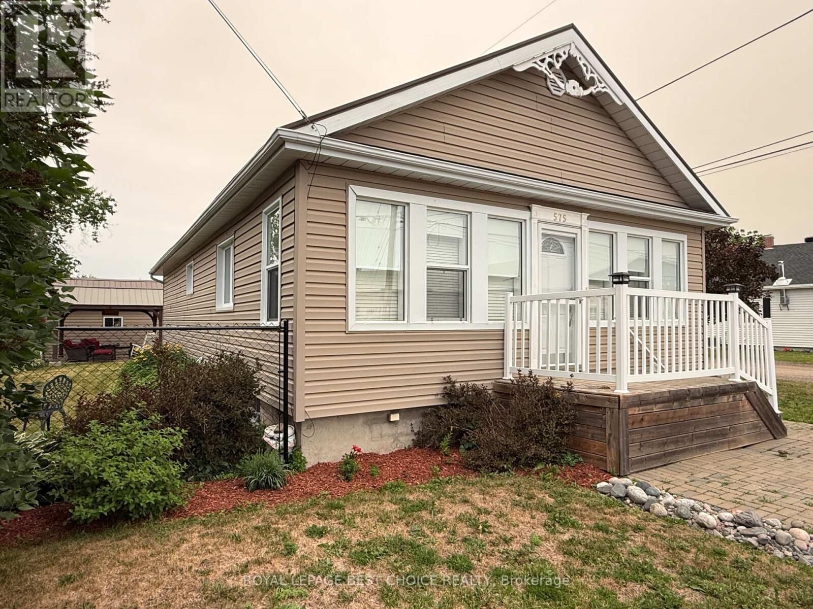 Property Photo:  575 Browning Street  ON P0J 1K0 
