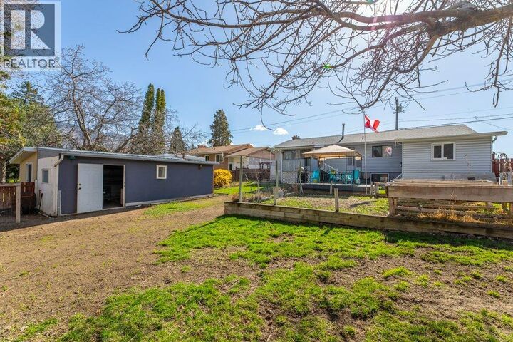 Property Photo: 9108 74th Avenue BC V0H 1V0