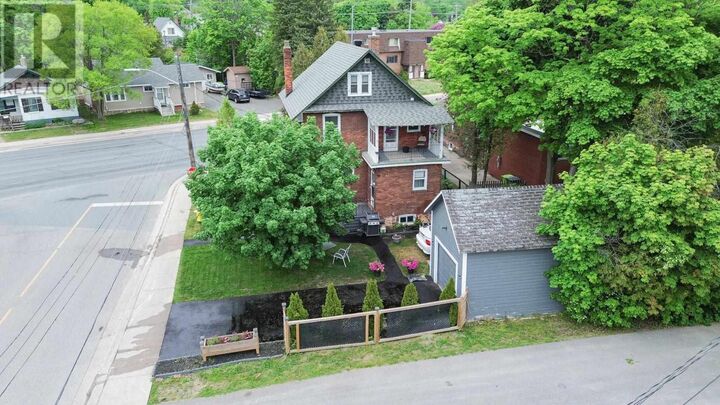 Property Photo:  951 Wellington St  ON P6A 2N8 