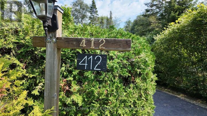 Property Photo:  412 Ash Street  ON N2Z 2X3 