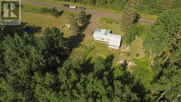 Property Photo: 20 Union School Rd S ON P7L 0E7