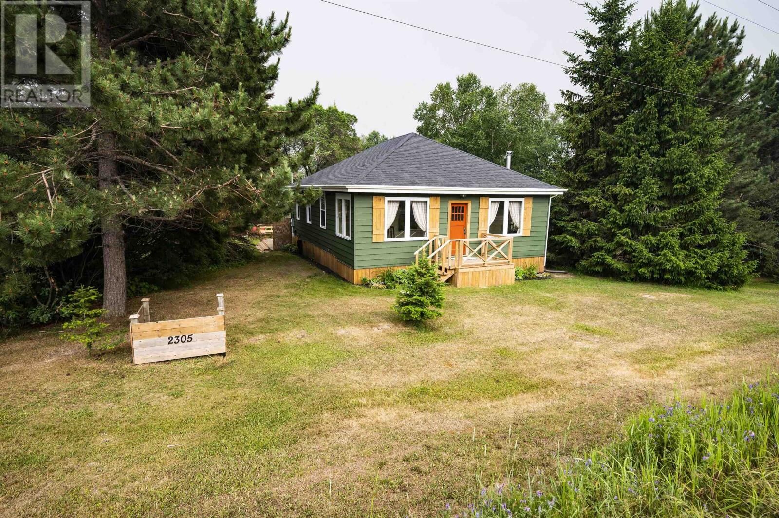 Property Photo: 2305 Lakeshore Drive ON P7A 0M1