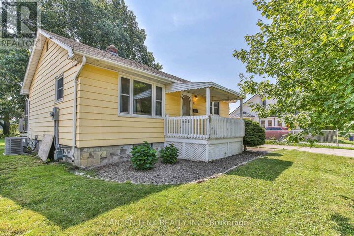 Property Photo: 51 Victoria Street South ON N5H 1X5
