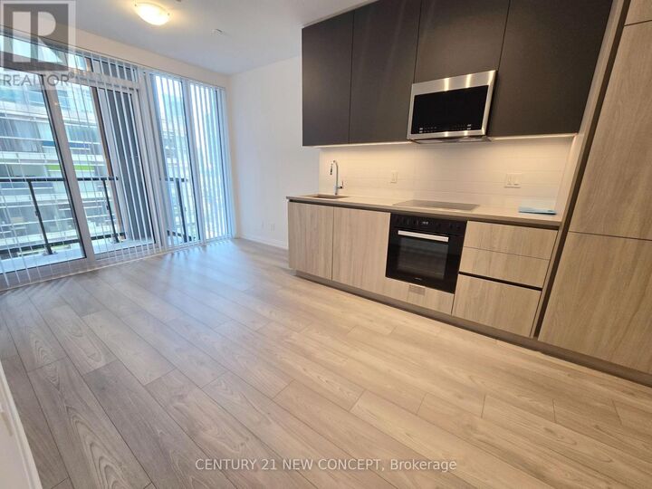 Property Photo: 400 King Street West 721 ON M5V 0X8