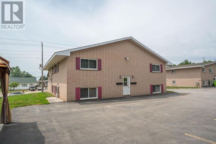 Property Photo: 1014 Peoples Rd ON P6C 3W2
