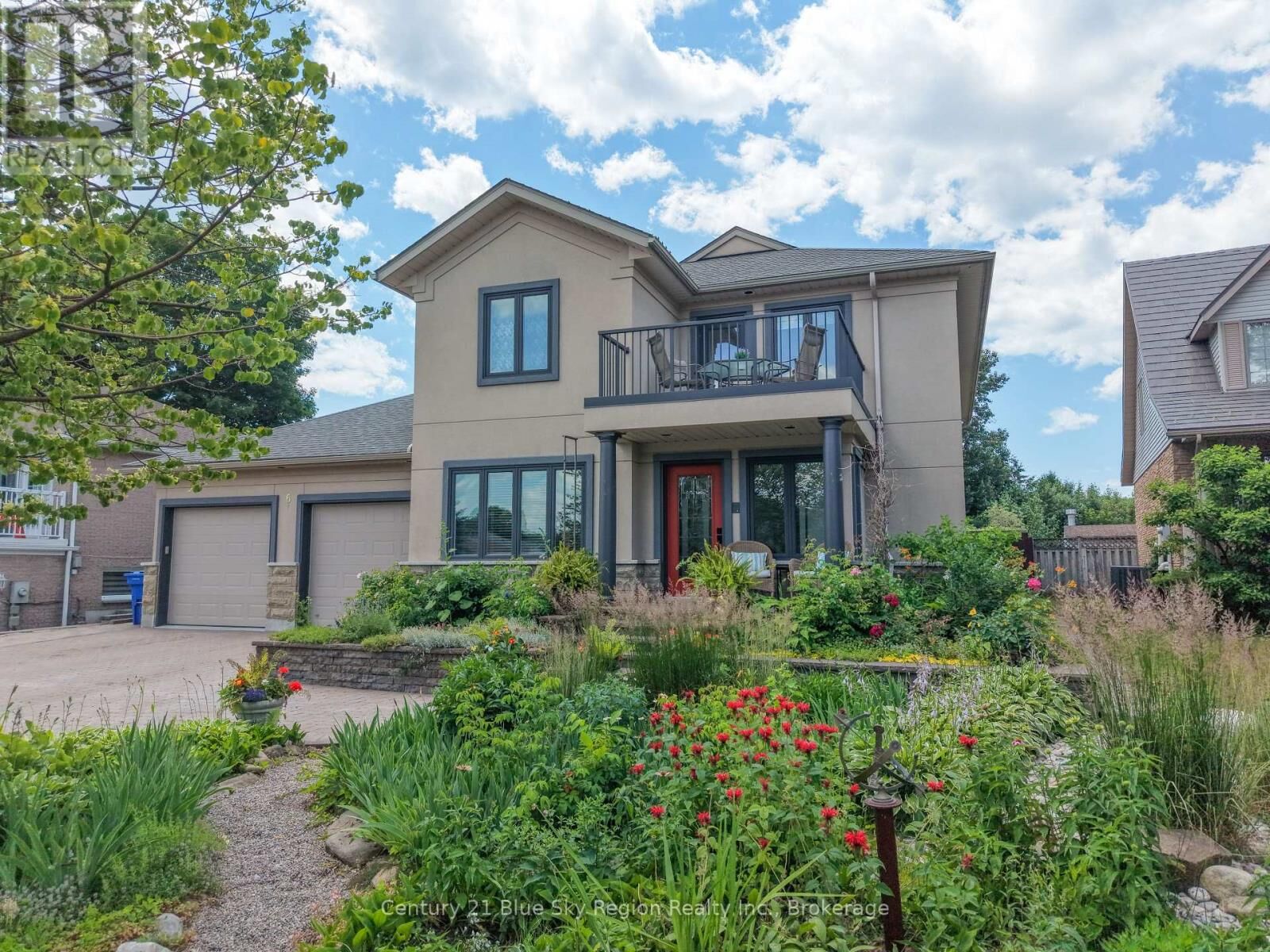 Property Photo: 6 Melissa Crescent ON P1C 1M7