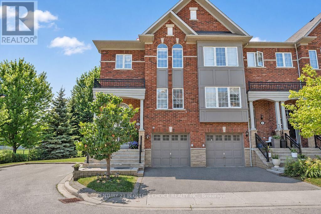 Property Photo: 230 Paisley Boulevard West 40 ON L5B 0C5