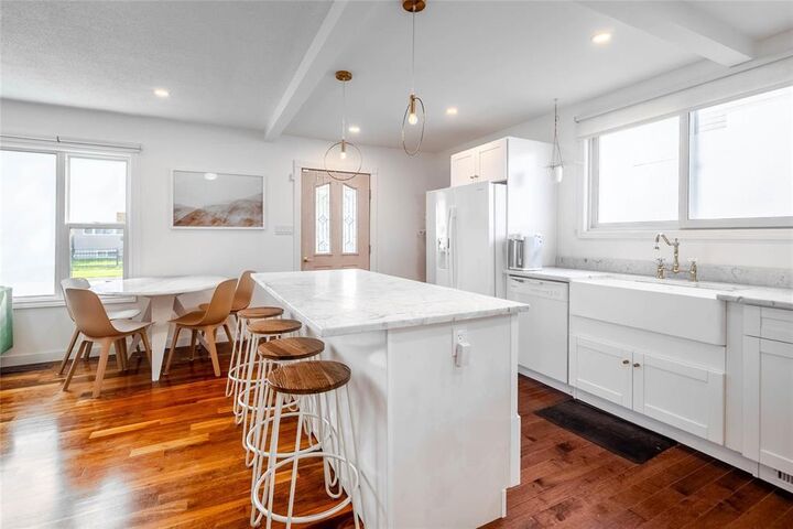 Property Photo: 1189 Pritchard Avenue MB R2X 0G7
