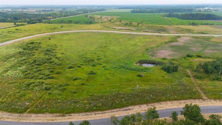 38 Cyrus Lane — photo 1