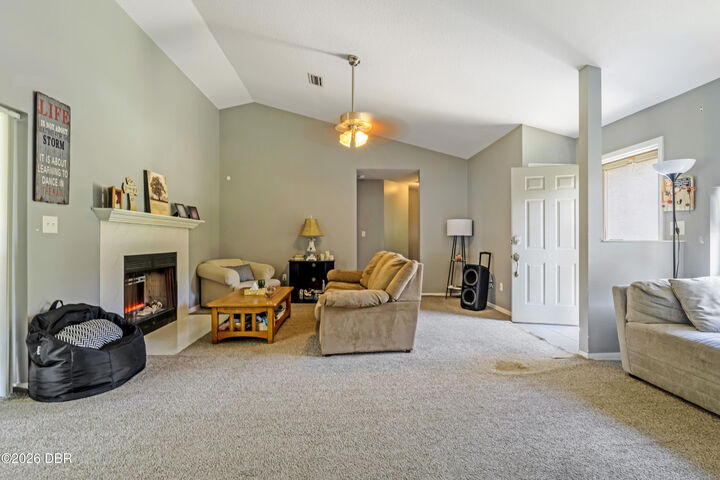 Property Photo:  18 Burning Bush Place  FL 32137 