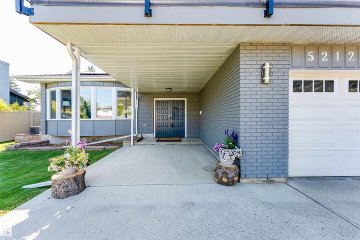 Property Photo: 5212 142 Street NW AB T6H 4B4