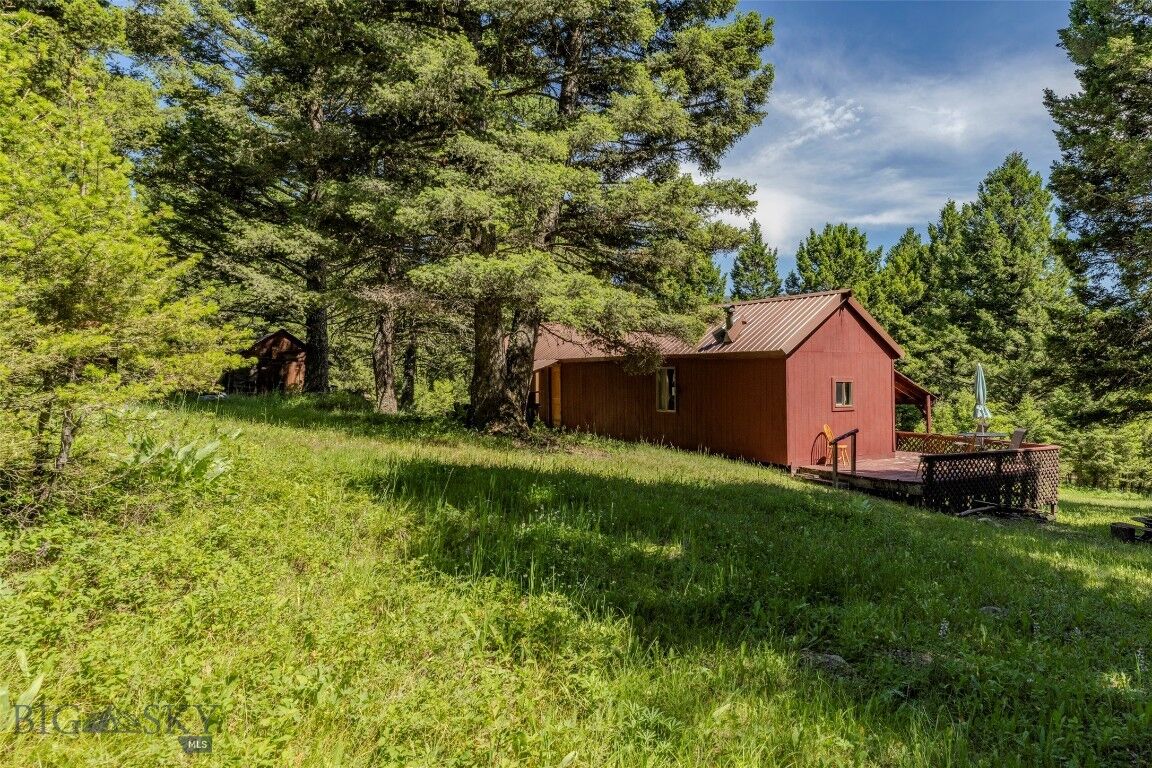 Property Photo:  593 Upper Cottonwood  MT 59086 