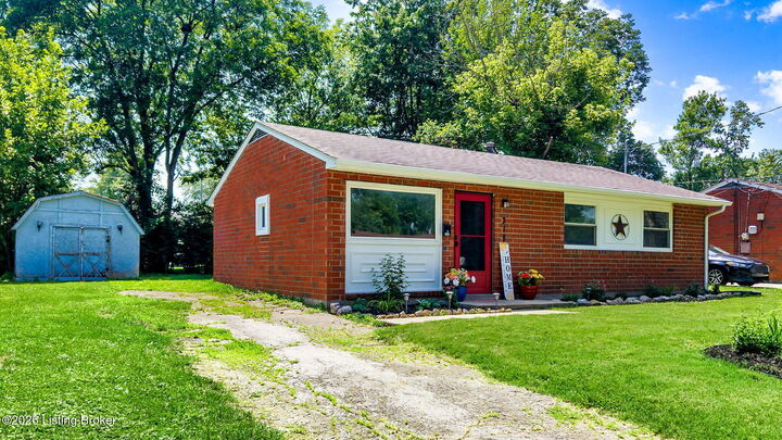 Property Photo:  318 Kilmory Ave  KY 40214 