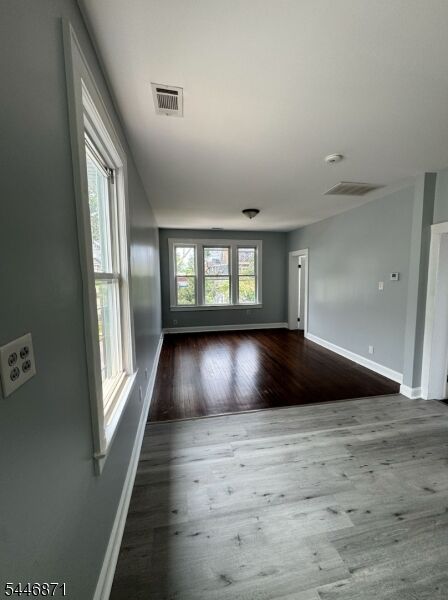 Property Photo:  105 W 17th St 2F  NJ 07036 